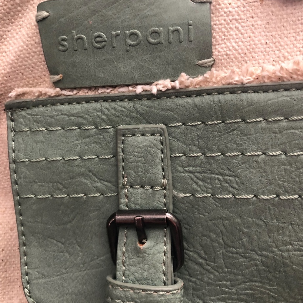 Sherpani Backpack - Picture 4 of 4